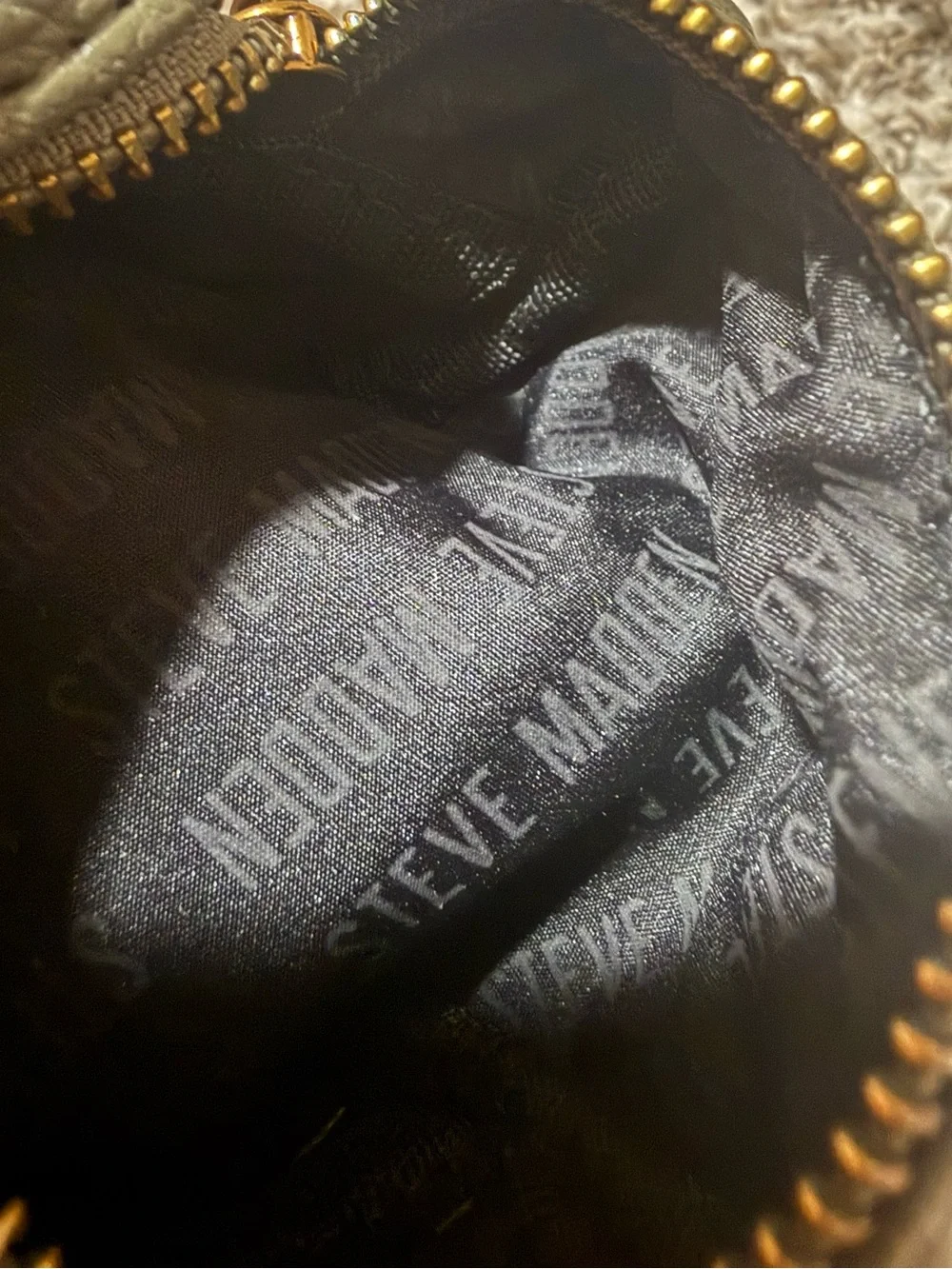 Steven Madden Mini Coin Pouch In Olive Green